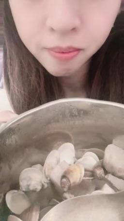 lovemeredith : 山藥蛤蠣湯。你想要喝我煮的，補身體嗎。