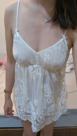 cyndibaby : 半透明睡衣的誘惑,和渾圓的屁屁,哥哥想不想睡在心心身邊~~
#睡衣 #性感 #誘惑