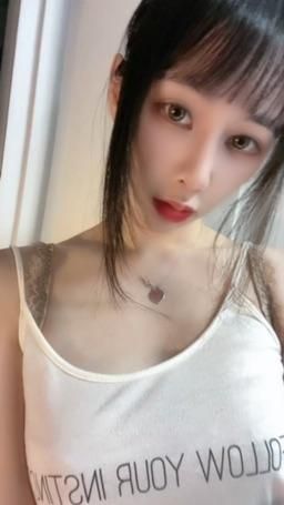 miyukibaby : 想看看嗎👀今天的原味蕾絲內衣💦💦💦