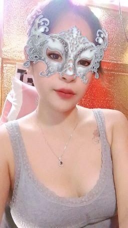 aerichan16 : hi I'm feeling cute