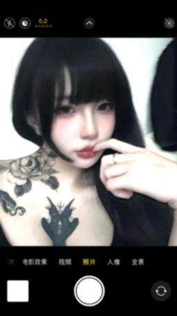 liang1116_ : 舌頭舔舔👅
