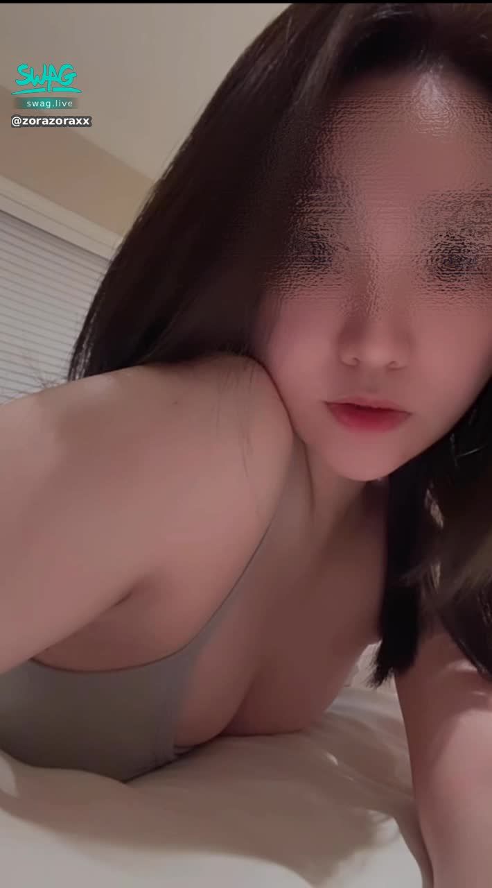 zorazoraxx : 穿著睡衣給你幹好嗎