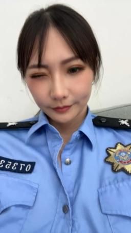 miohot : 嗯😐 這樣當警察 應該會被封殺🤣