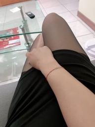 kellylady : 吊帶襪 窄裙 蜜桃臀。
再來點微醺 是不是會😈😈😈