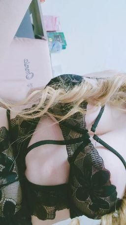 aisa : 🍼巨乳黑蕾絲🍼巨乳想揉還是想吸？