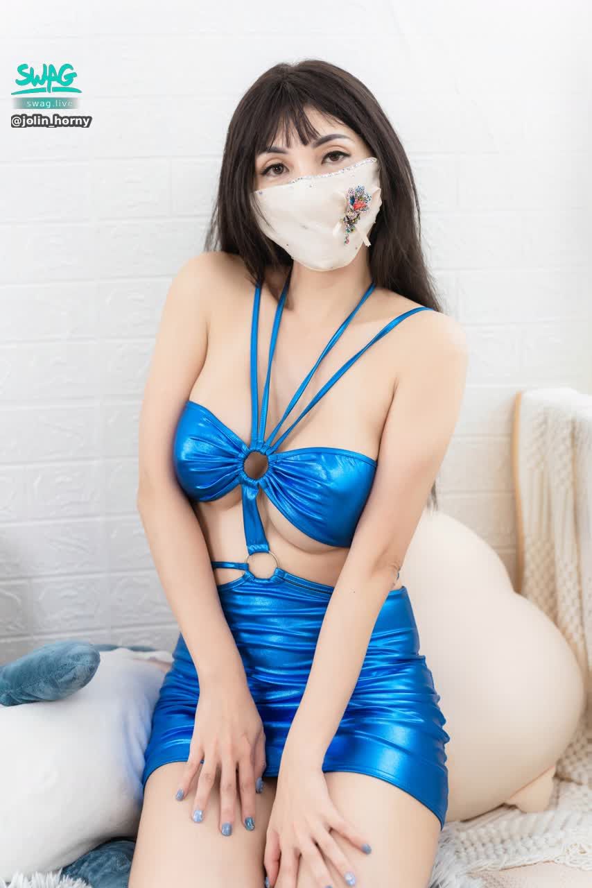 jolin_horny : 想得到我的性感身材嗎？🥰