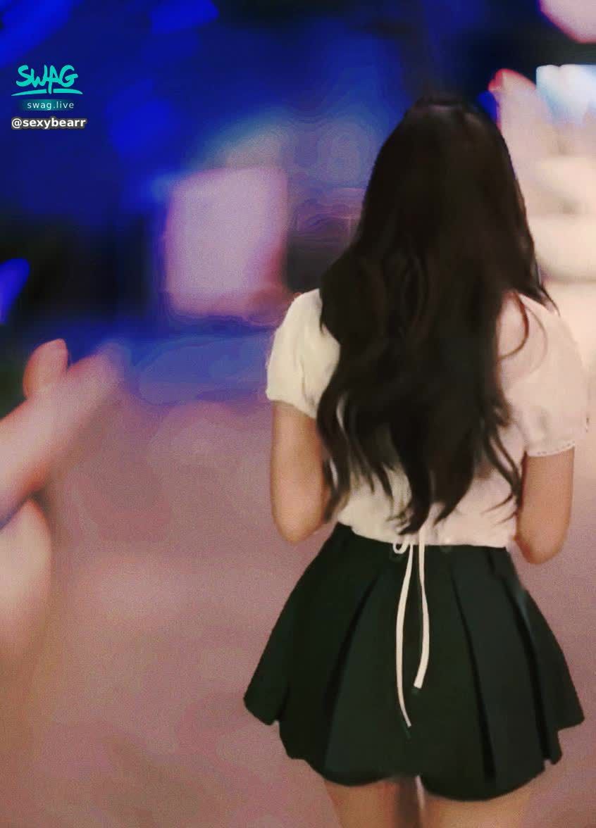 sexybearr : 如果我開直播你們會來嗎 好猶豫🙇🏻‍♀️ 🎁1個防曬油🉐露點大奶無碼誘惑大尺私藏片🤍🤍