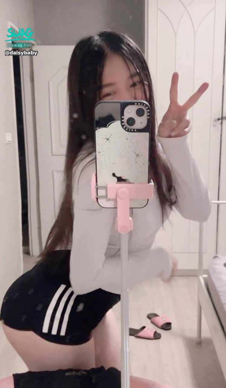 daisybaby : 🤍🤍🤍