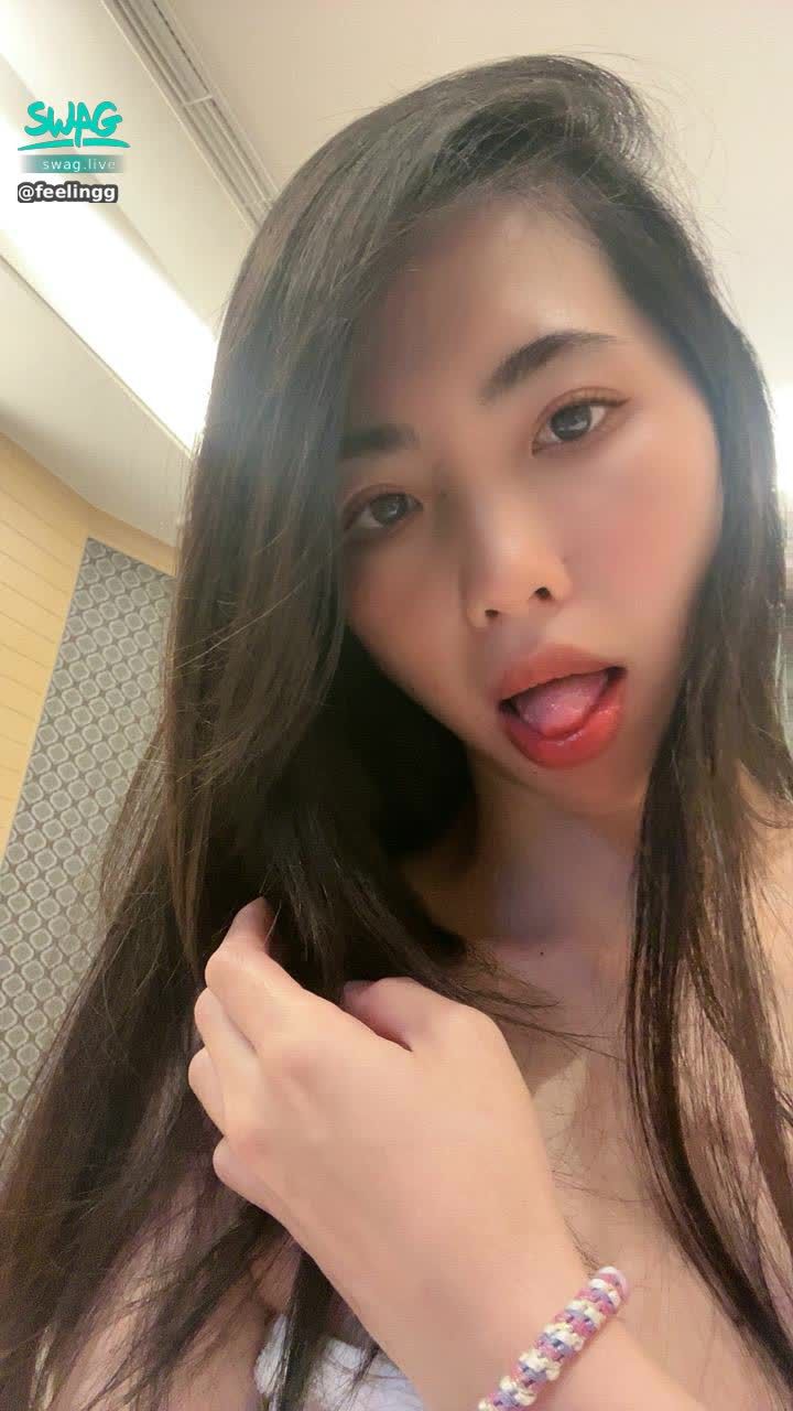 feelingg : 真的Babe好熱🥵