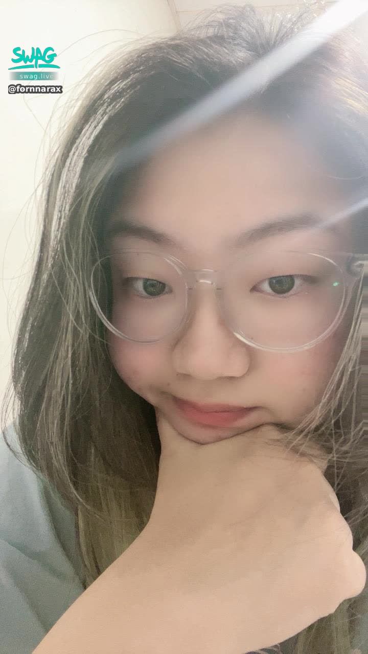 fornnarax : 昨天晚上睡覺睡到一半感覺有人在敲我的門😖好可怕😖😖