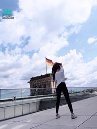 hannababy_ : 第一次來到歐洲國家
肯定要每個景點拍拍美照
體驗柏林當地文化
#swag #kitkat #德國柏林
#情趣 #sexy
感謝