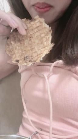 lovemeredith : 山藥蕾絲餅，你想吃我做的嗎？