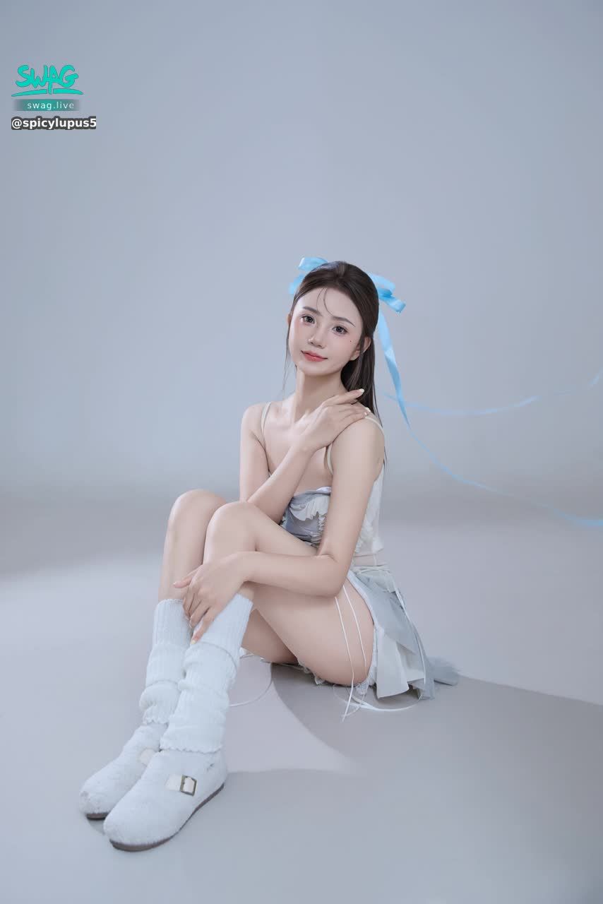 spicylupus5919 : 7/5（六）1:00
鲍鱼保养日
满10万钻石全裸蔚蔚
#主题直播