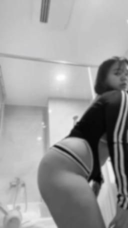 winniez : 來榨精嘍😍