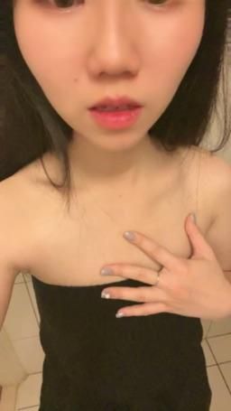 lu.cy0_0 : 低鑽💎解鎖🔓淫蕩的我等著你開發🙈🙈最近真的是太想做愛了