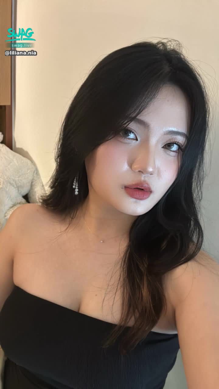 liliana.nia : It's rare to have such beautiful makeup ❤ Anyone want to go shopping with me? Don't be shy, just ask me out. 💕 #sexy #性感 #日常 #生活 #奶 #大奶🔥 🔥 #露臉 #約會 #甜美