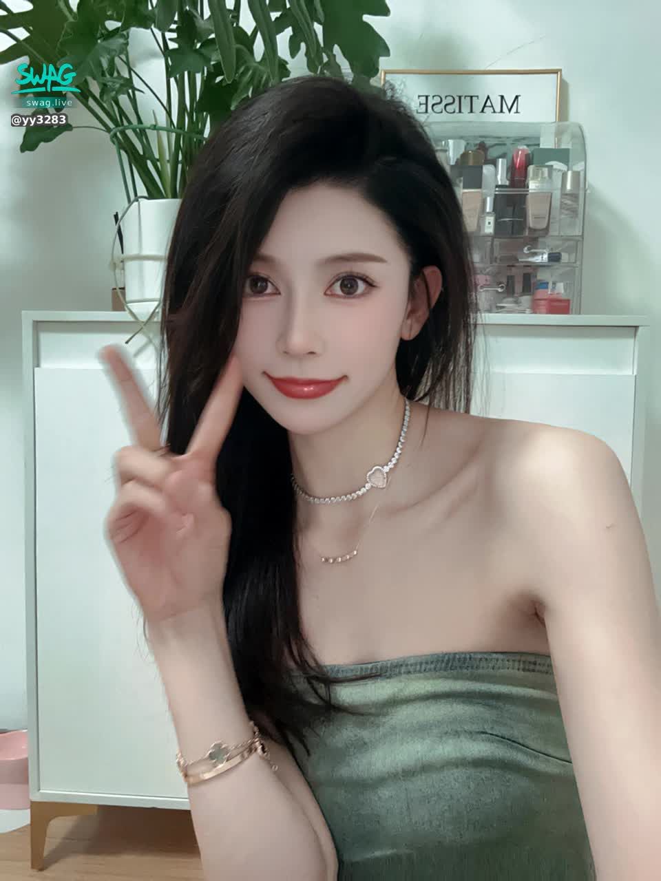 yy3283 : look my eyes