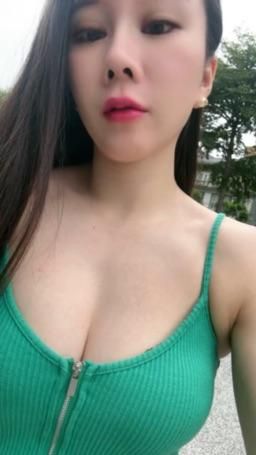 milulube : 奶奶出門曬太陽🌞