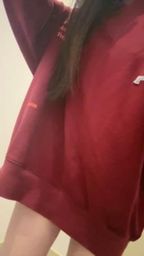 cocolunna : I didn't wear any underwear today when I went out to watch a movie 😈 When I was on the escalator, it seemed that a few brothers saw my pink pussy 👀👀