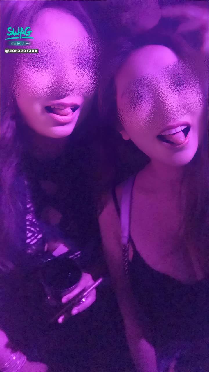 zorazoraxx : Thank you for coming to play yesterday 😘
Please follow me and my sister {Imluna}

Remember to send us a private message.
Videos available 🥰🥰🥰