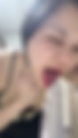 extraneousred6988 : 露臉超近距離超色表情舔肉棒👅吃肉棒👄舔蛋蛋	💦💦舔著舔著就濕透了