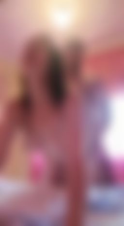 julielove : fuck me baby, fuck....