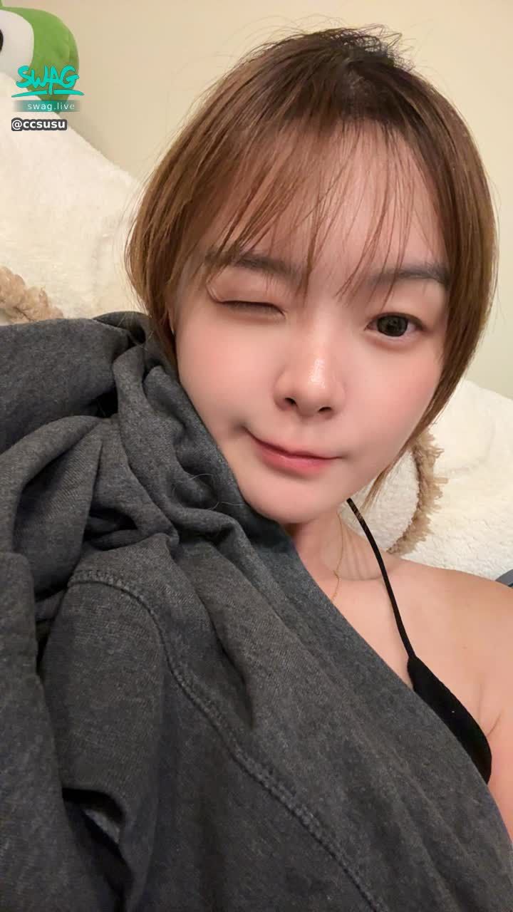 ccsusu : 23：30 直播唷