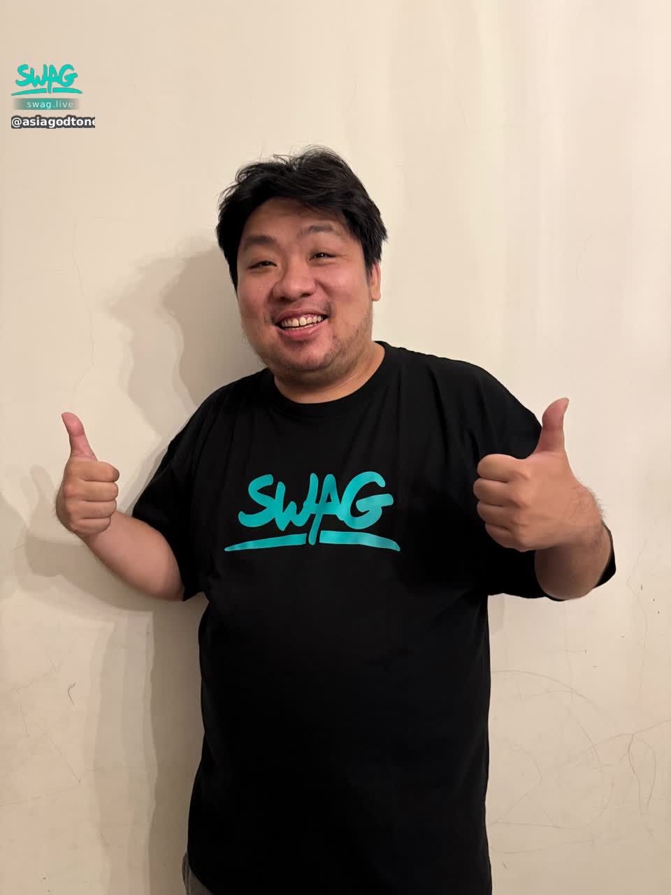 asiagodtone : Babe 聽好了
講三次給你聽:
統神來了!統神來了!統神來了
7/23 SWAG 直播見
#統神解鎖新職涯