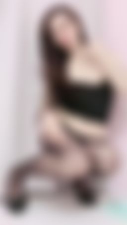 xww2233 : 騷騷的三點全露 黑絲➕高根鞋
