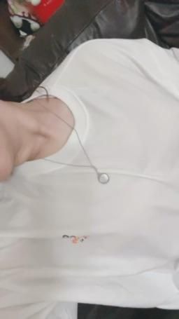 sexyenen : 濕透了🥺看得出來裡面穿什麼嗎👀