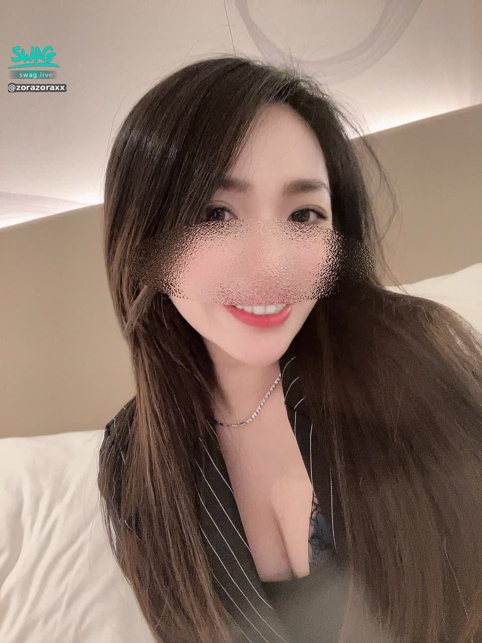 zorazoraxx : 謝謝大家這兩週的支持💕
要暫時休播幾天喔
如果有機會還是會小開一下
貼文和動態 會持續發
再麻煩大家多多解鎖按喜歡😘

私訊我想揉揉 可以得到影片喲🔥