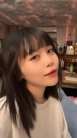 quellaa : 我要親下去囉♥️😈