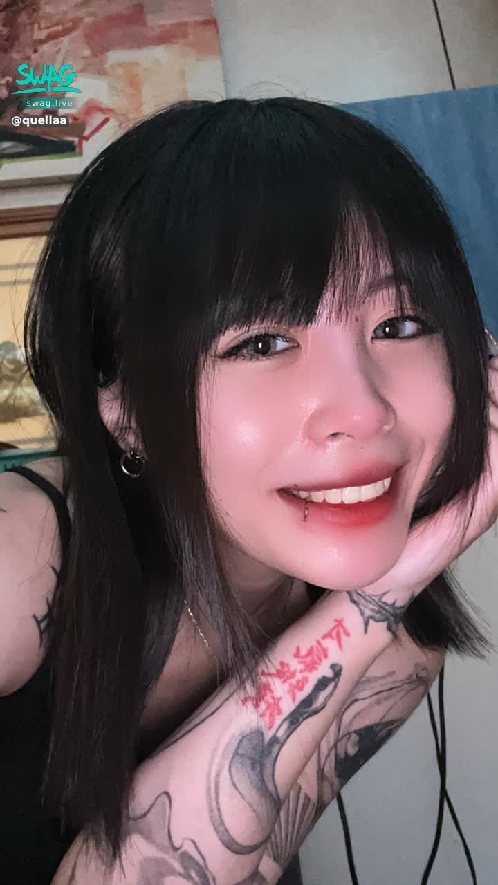 quellaa : 前陣子月經來休息了一陣子，但愛你們的Q又回來了🤫♥️