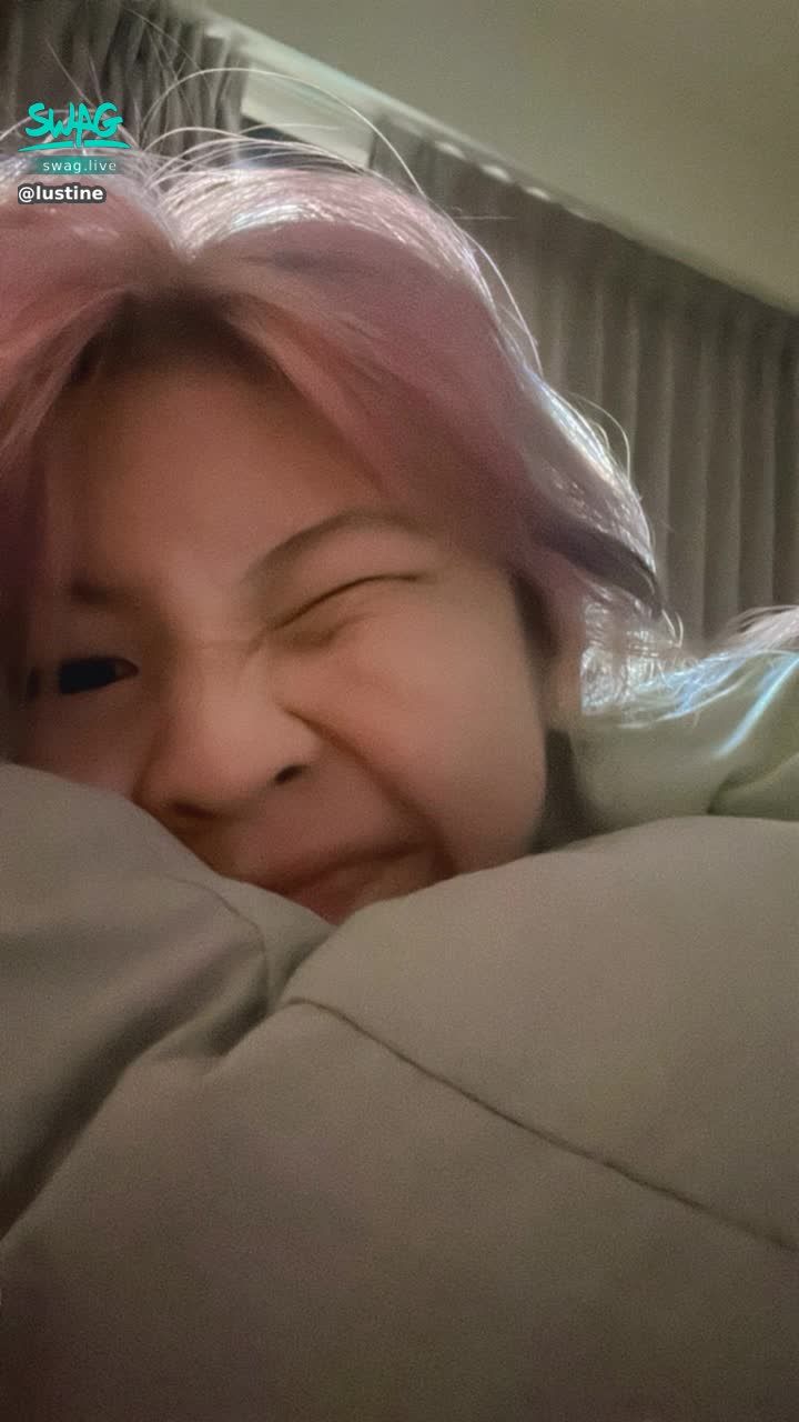  : I really want to stay in bed and don't want to get up 👀
Can someone pull me up?

#日常 #生活 #可愛 #甜美 #素人 #露臉