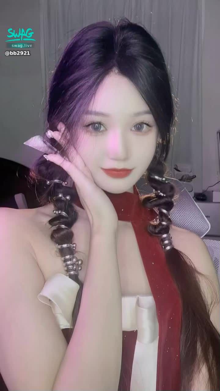 bb2921 : 开开心心🥰