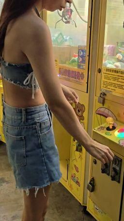 ol_sunny520 : 玩夾娃娃機囉