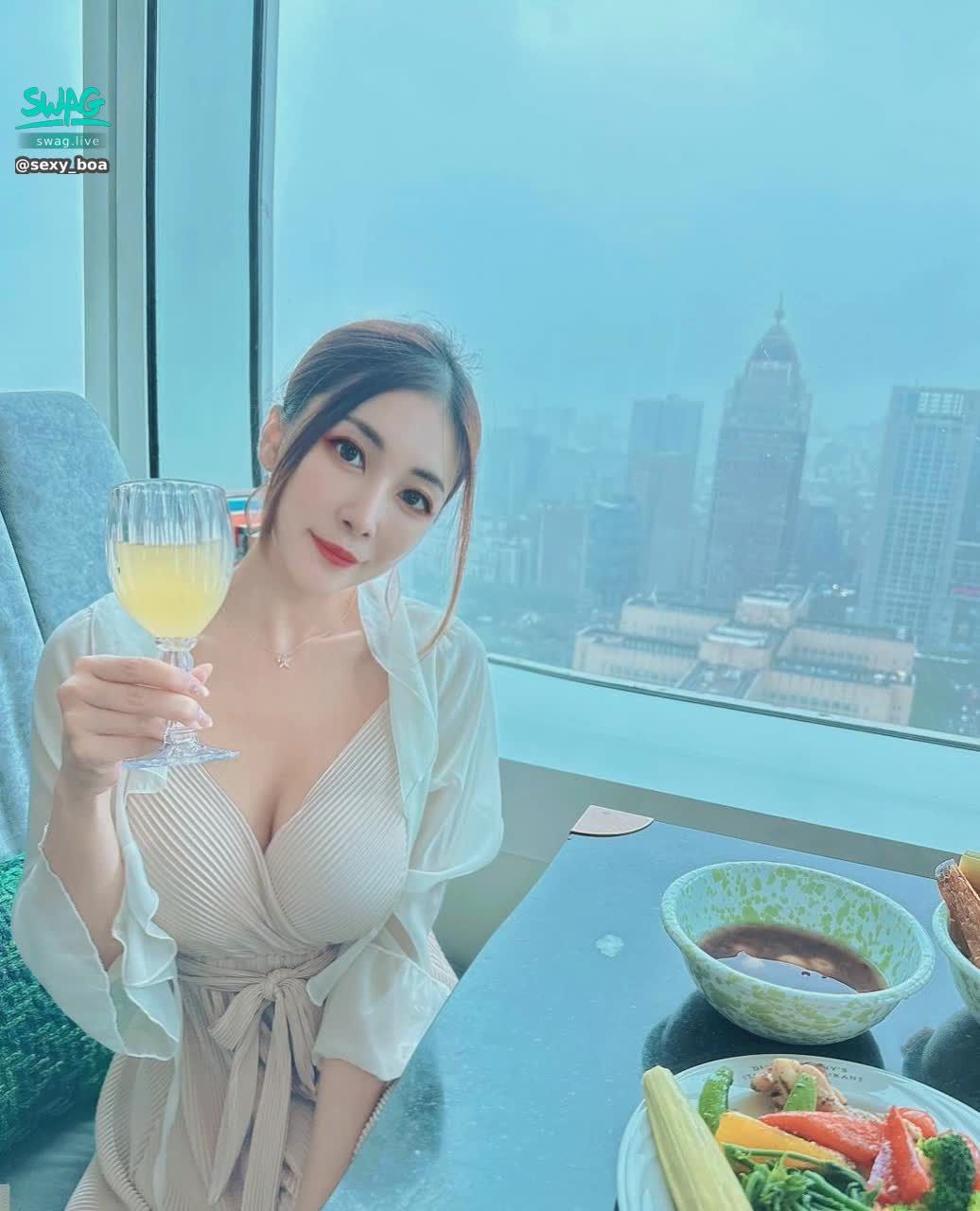 sexy_boa : 哥哥早安啊~💓💋