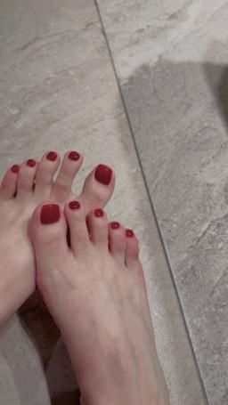 wawakuku6969 : 幫腳腳換了新的顏色
喜歡嗎？