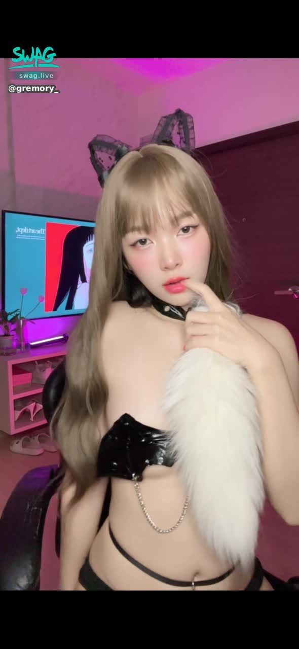  : cat👅👅👅👅