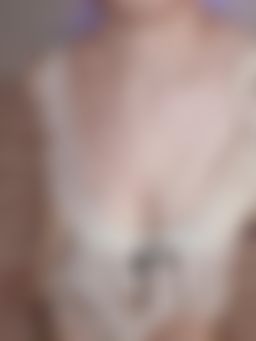 xxxaliya : 拉下來到瞬間看到哥哥硬起來了💦