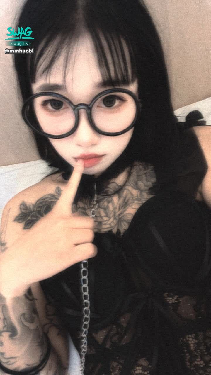 mmhaobi : 哥哥喜欢妹妹吗Babe