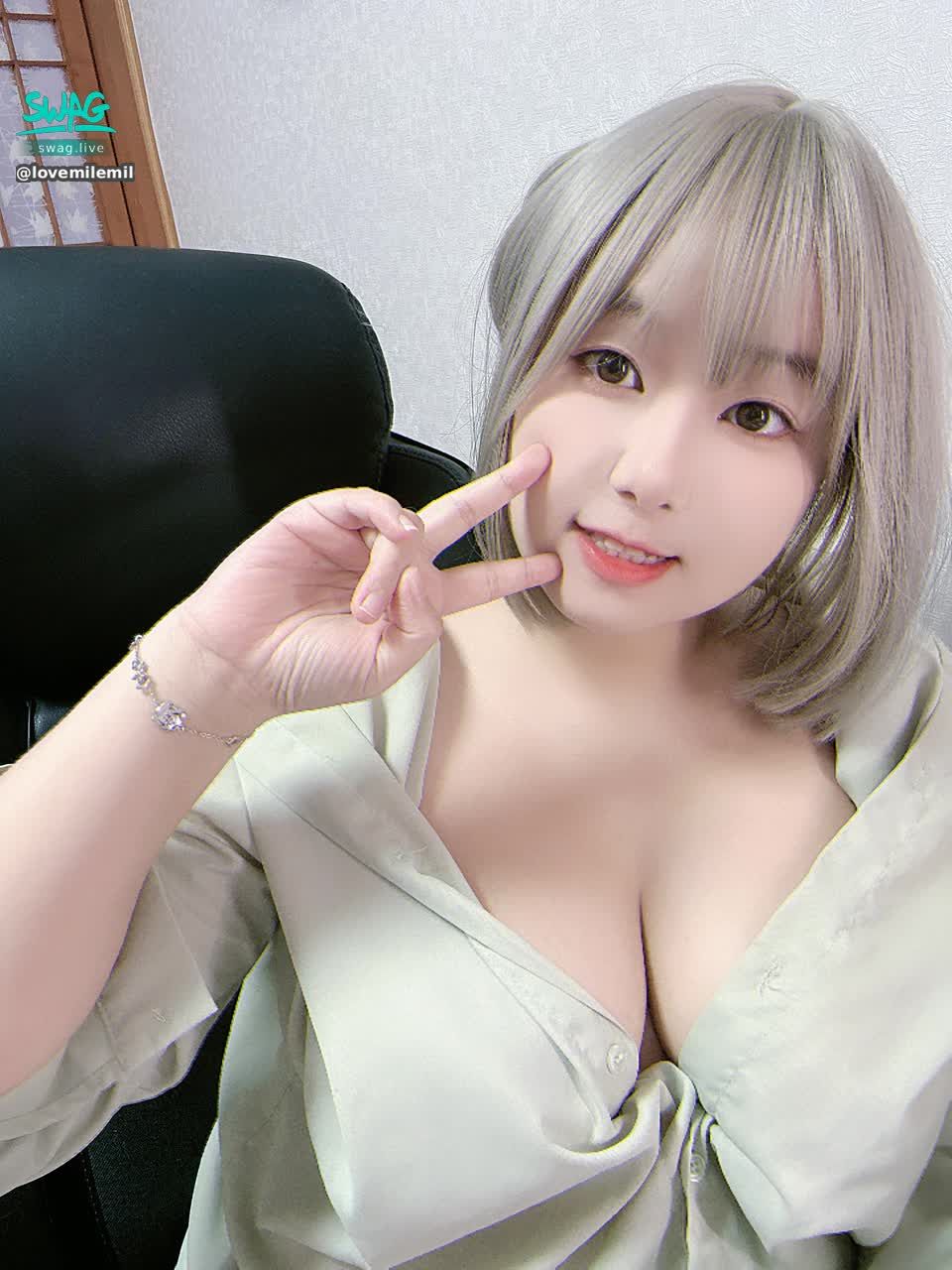 lovemilemile : 🤣我好像太久沒上來了 你還記得我嗎？