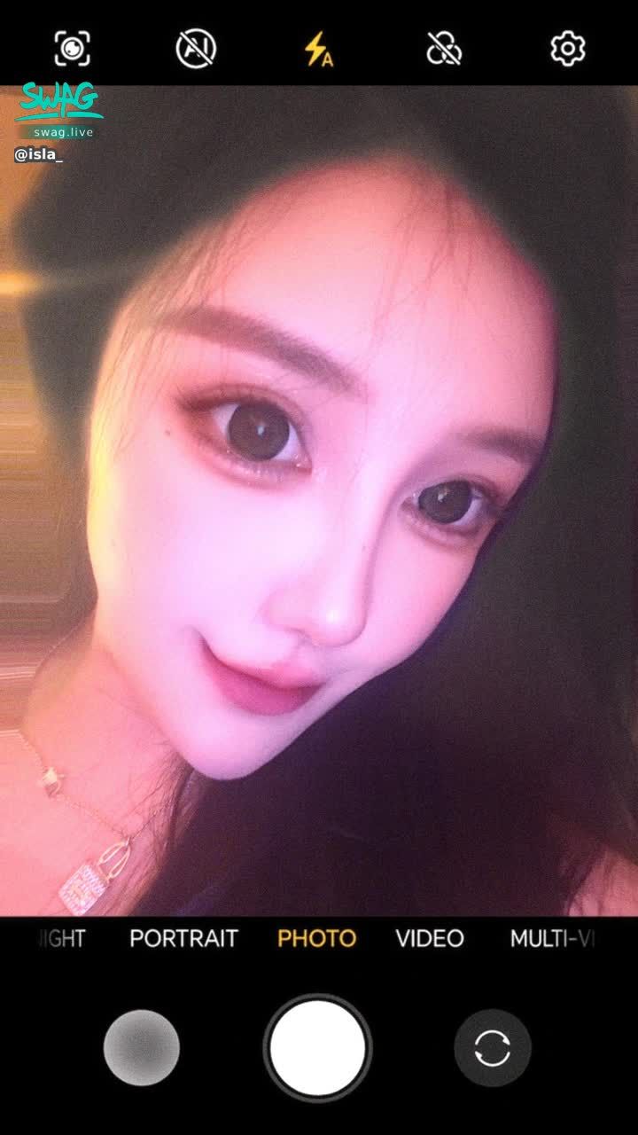 isla_ : 去约个隔壁老王，半夜11点我们不见不散