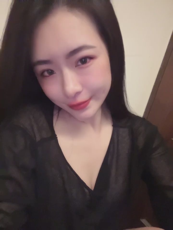 cherry020800 : 第一下是想你
第二下是想要你
第三下猜猜看是什麼😈

#性感 #sexy #露臉 #親親 #可愛 #甜美 #素人 #大奶🔥