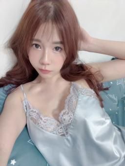 minipu_q : 新睡衣微激凸😍喜歡嗎～？