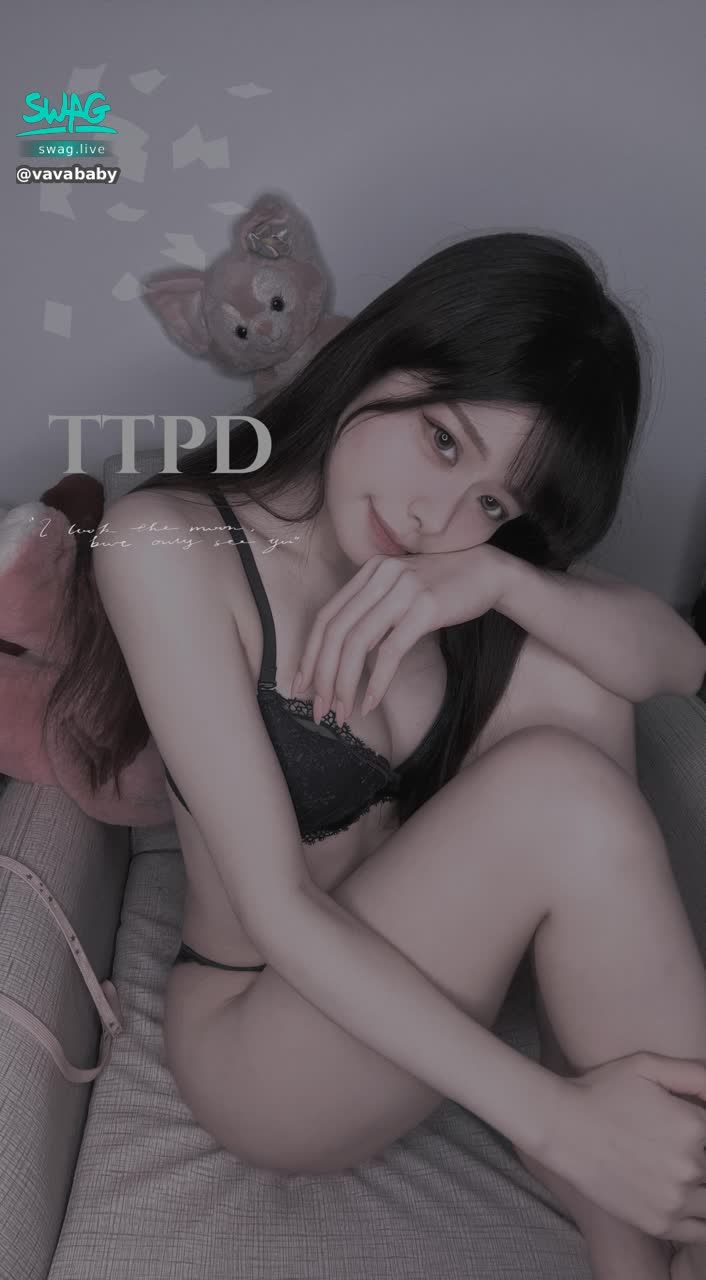 vavababy : ❤️七夕抽甜蜜純約會情人節活動🔥
夏季比基尼派對系列禮物
5個沙灘球🎁1支籤
1個防曬油🎁2支籤+性感誘惑照1張
2個防曬油🎁5支籤+性感誘惑片1部
3個防曬油🎁9之籤+露臉慰慰片1部
4個防曬油🎁14支籤+露臉噴水片1部
5個防曬油🎁20支籤+露臉實戰片或噴水片1部

❤️1獎 免鑽純約會1次
❤️2獎 半價約會
❤️3獎 原味內褲
❤️4獎 露臉大尺長片1系列
❤️5獎 性感拍立得卡

💜籤數越多中獎率越高
活動截止：8/31日23:59 
❤️‍🔥限動公布得獎名單🏆

#戀愛系 #小隻馬 #甜美女生 #性感 #露臉 #純約會 #騷
