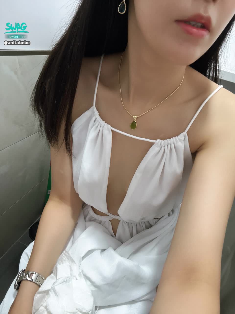 anitabebe : 8/22(五) 18:00 咖啡廳上班族女孩 達20萬鑽石 公廁性感真空誘惑 
#主題直播