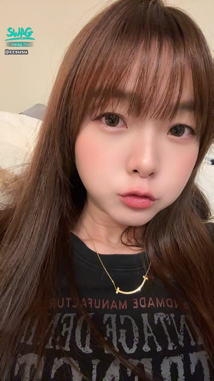 ccsusu : 22：30 直播✨

馬爾地夫比賽持續進行中～
走過路過都可以送我一顆沙灘球支持酥酥♥️
酥酥會敲擊開心🥳