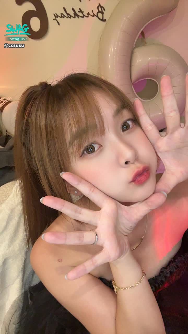 ccsusu : 謝謝今天給力的你們♥️♥️♥️
比賽期間一起加油🎉愛你們～
酥酥戰隊衝呀～～