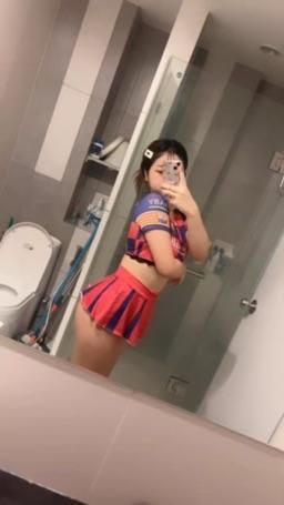 miiniie : What kind of women do you like?Babe